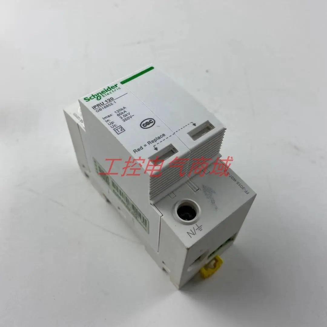 Schneider- Surge protector iPRU| TYPE II 1P 10KA-120KA optional - electrical center b2c