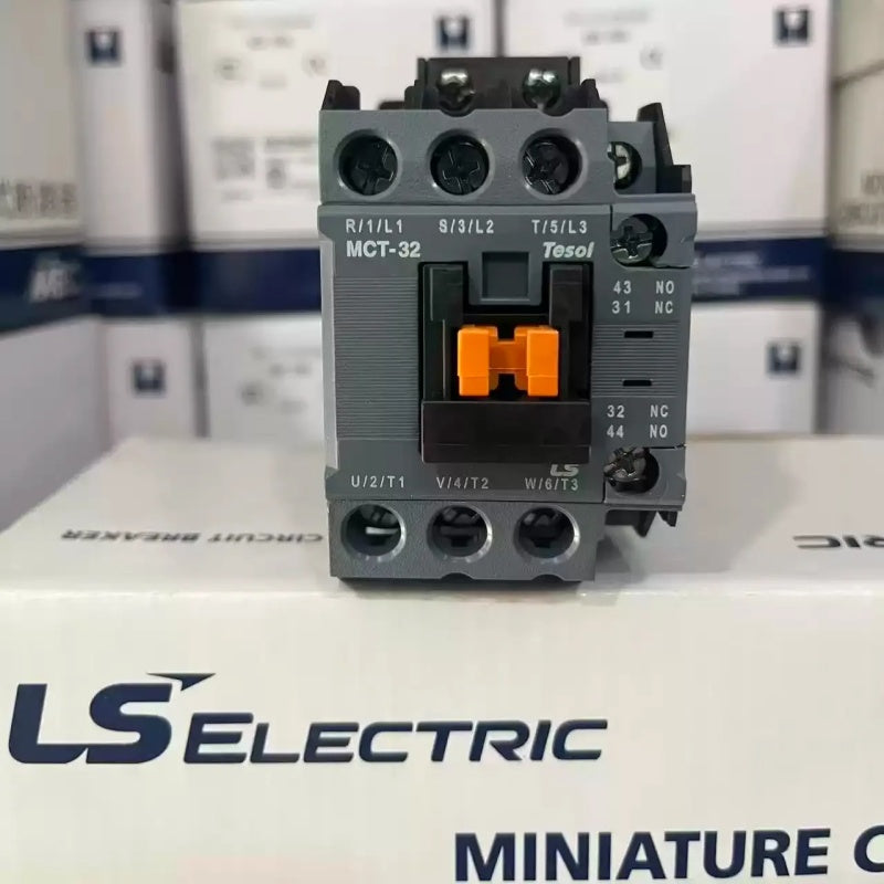 LS Contactor, LS MCT Contactor, LS MTT Overload Relay, LS Motor Control Kit, MCT-9, MCT-12, MCT-18, MCT-25, MCT-32, MCT-40, MCT-50, MCT-65, MTT-32, MTT-40, MTT-65, AC220V Contactor, Thermal Overload Relay, Motor Control Center, Industrial Contactor, AC Contactor, LS Electric, IEC Contactor, Relay Combo, 3 Phase Motor Protection